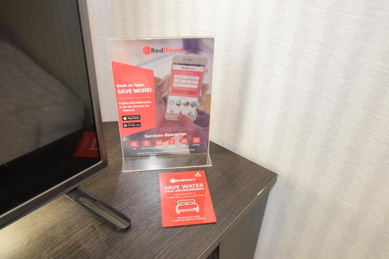 Reddoorz Apartment @ Serpong Green View Τάνγκερανγκ Εξωτερικό φωτογραφία